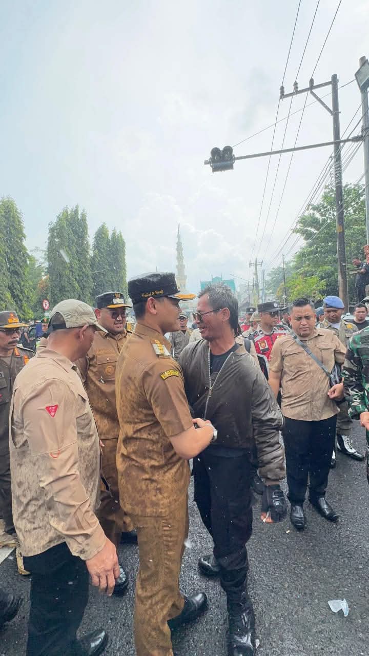 Mantan Relawan Menagih Janji : Alus Dalane Kepenak Ngodene