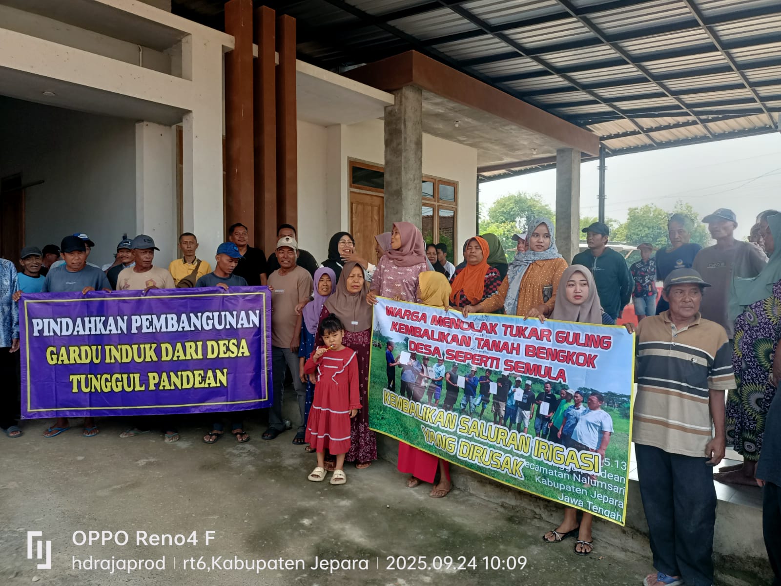 Bupati Tepati Janji Hadir, Perangkat Desa Justru Absen dan Tuai Kritik