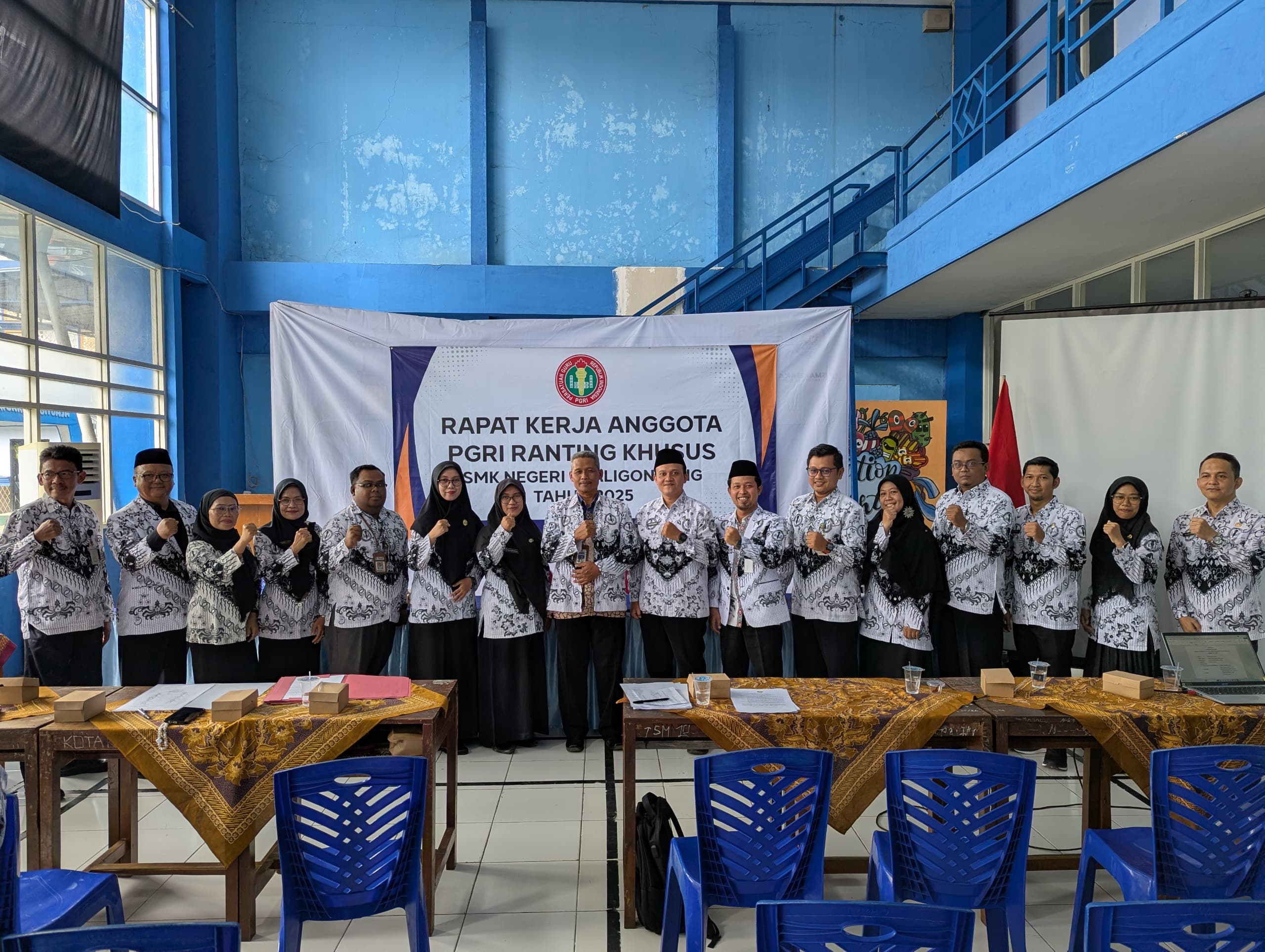 PGRI Ranting Khusus SMKN 1 Kaligondang Kukuhkan Pengurus Baru, Teguhkan Komitmen Membangun Solidaritas Guru
