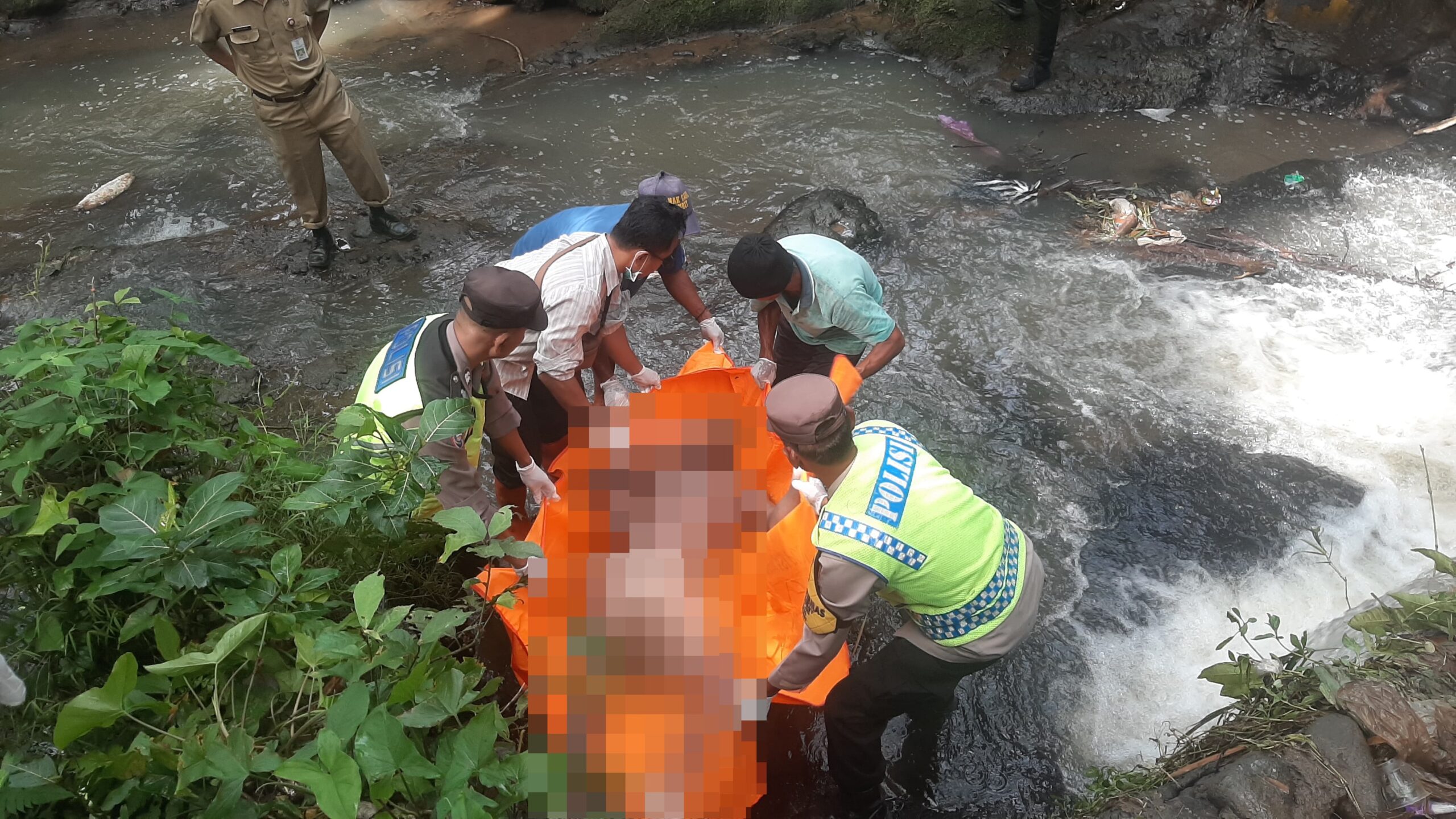 Mayat Pria Ditemukan di Bendungan Sungai Tideng, Polisi Pastikan Tidak Ada Tanda Penganiayaan